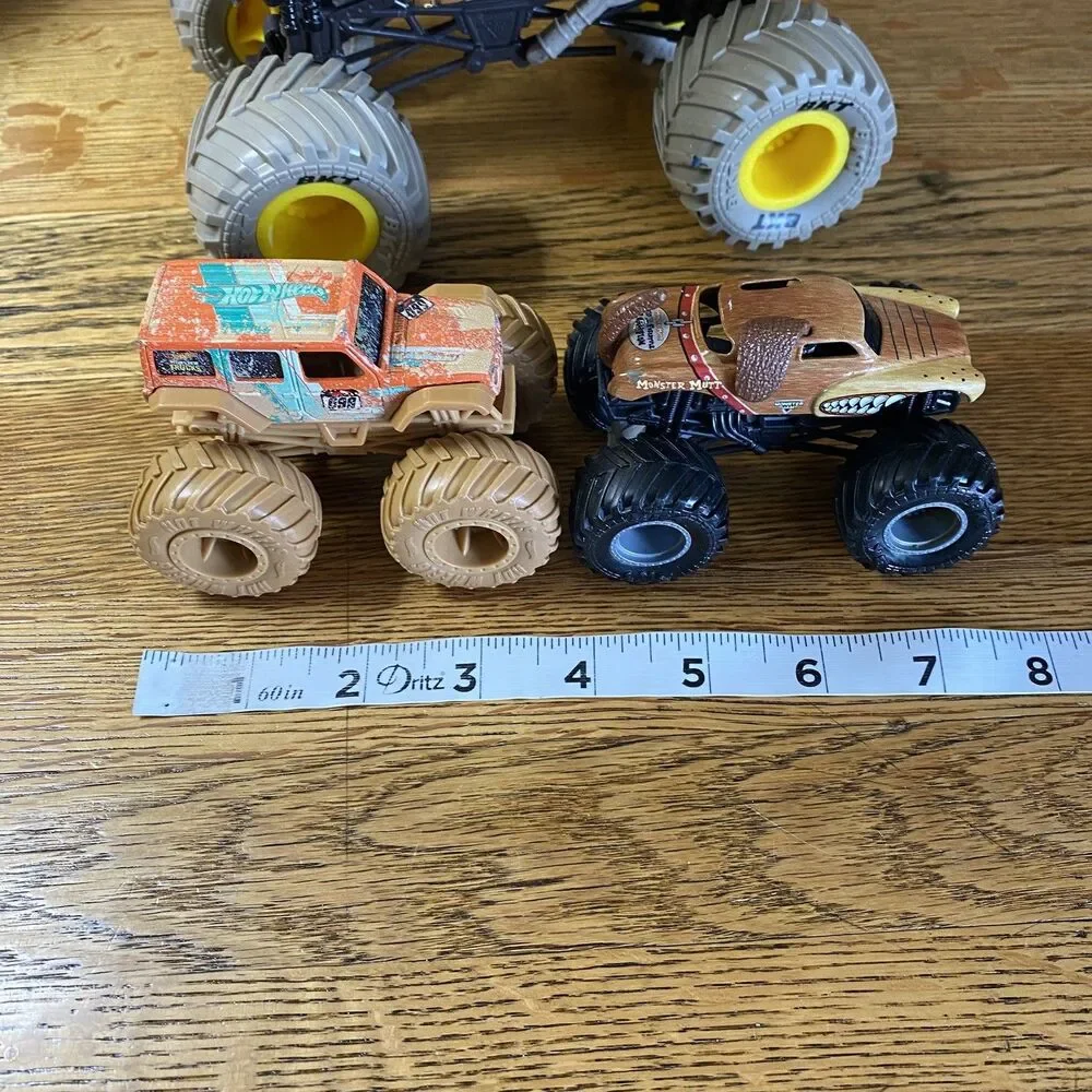 Lot of 3 Toy Monster Trucks Earth Shaker Hot Wheels Monster Mutt 4 & 8 Inch